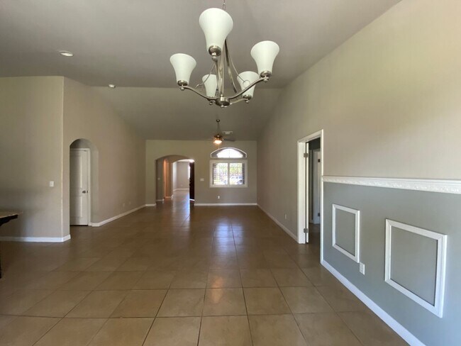 Building Photo - Gorgeous 5 BD 3 BA home available for rent...