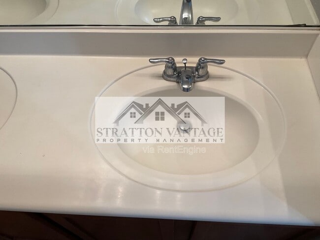 Building Photo - 5437 W Maldonado Rd