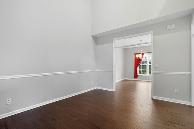 Building Photo - 4 Bedroom Home for Rent in Raleigh NC | Garage | Pet Friendly | $500 Off First Months Rent!