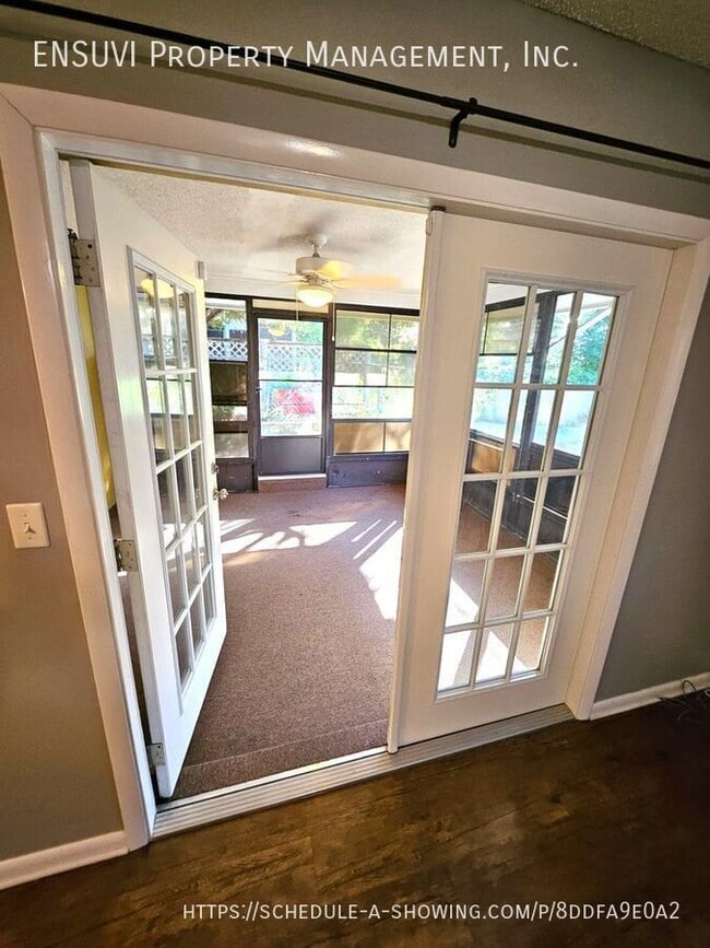 Building Photo - 8610 Schrader Blvd