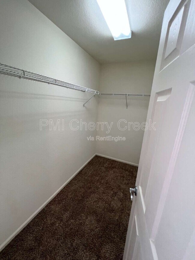 Building Photo - 2115 Selenite Ct