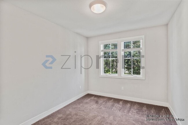 Building Photo - 842 Anson Ln
