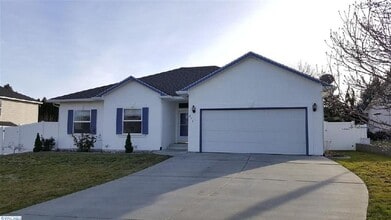 Building Photo - Canyon Lakes Home for Rent