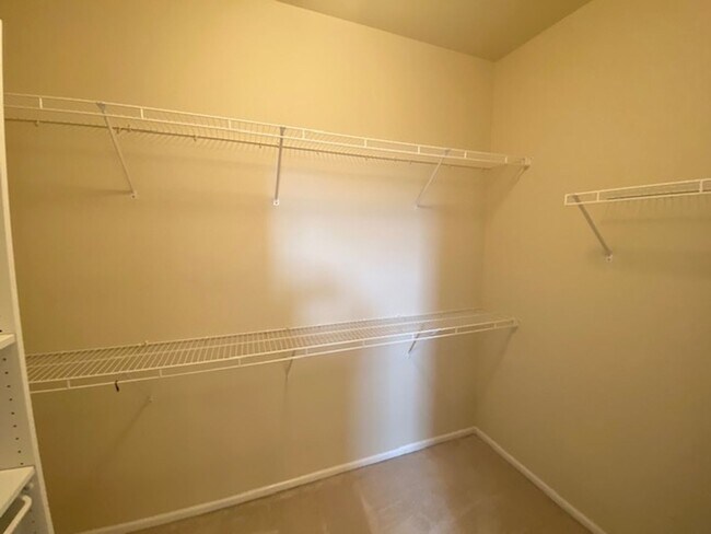 Building Photo - Beautifully Renovated 4 bedroom Home with attached 4 car garage!