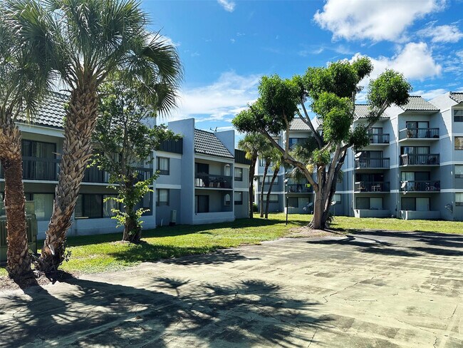 Building Photo - 1920 N Congress Ave