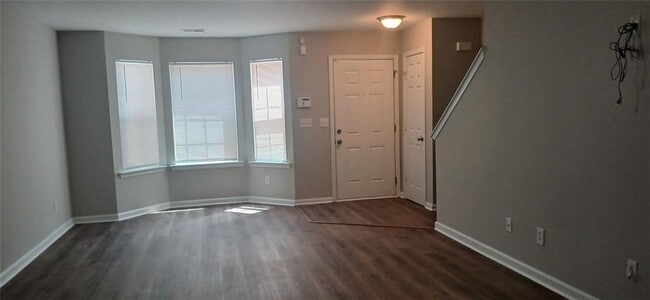 Building Photo - 757 Crestwell Cir
