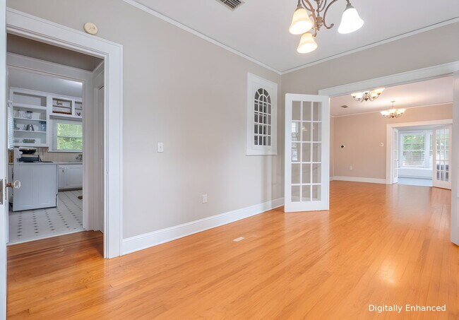 Building Photo - 1313 N Gadsden St