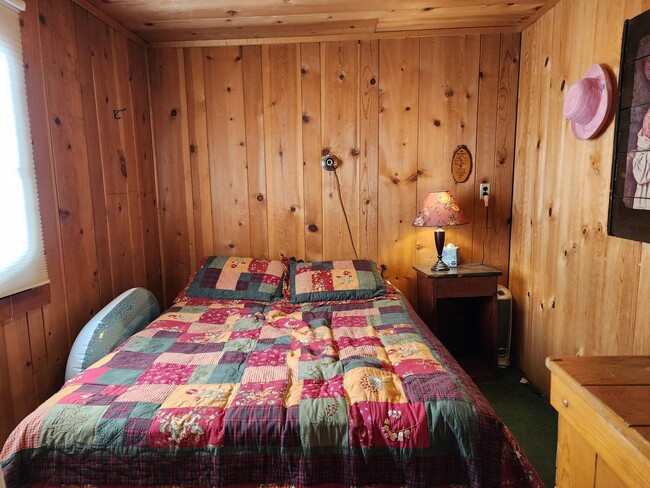 Building Photo - Furnished Cabin in Lake Tahoe-Nevada