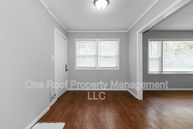 Building Photo - 937 Metropolitan Ave