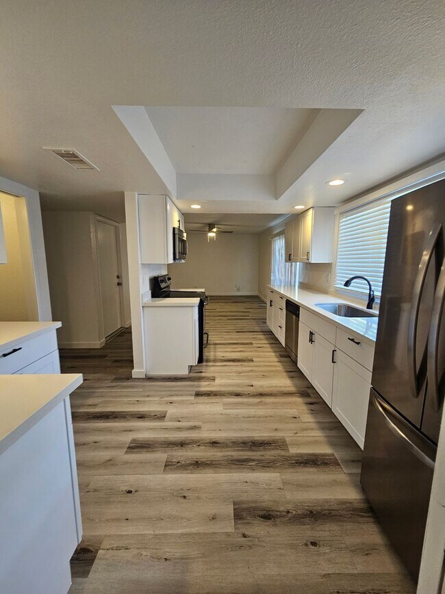 Building Photo - Updated 4BR Home | Pool + 2 Car Garage | Single Level