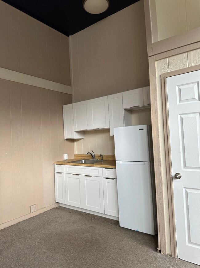 SPACIOUS STUDIO NEAR MARINE CORP BASE KANEOHE 47137 HUI O'O Pl