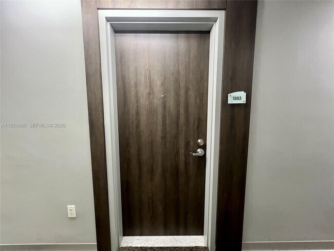 Building Photo - 92 SW 3rd St