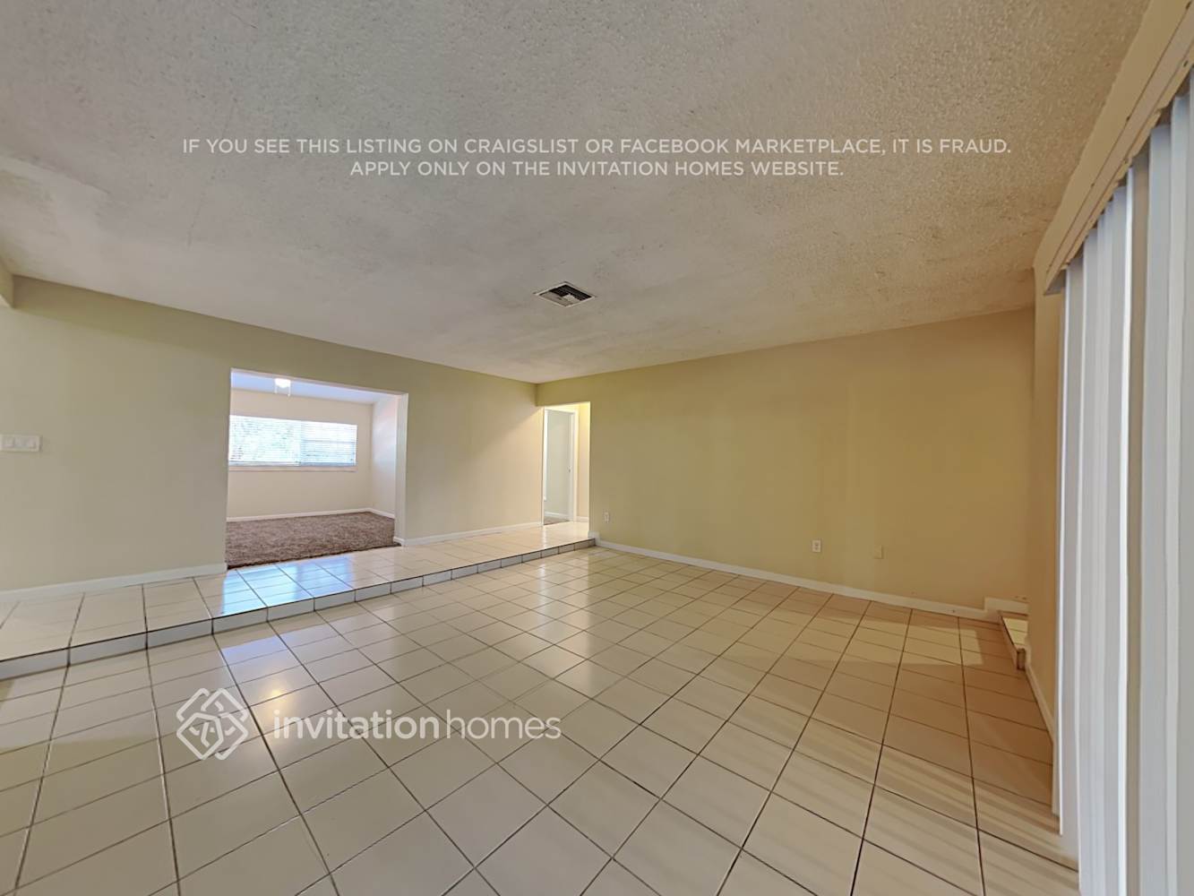 Building Photo - 3820 S Lake Terrace