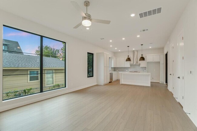 Building Photo - 114 Lightsey Rd