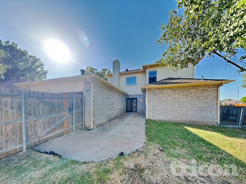Building Photo - 1130 Dandelion Dr