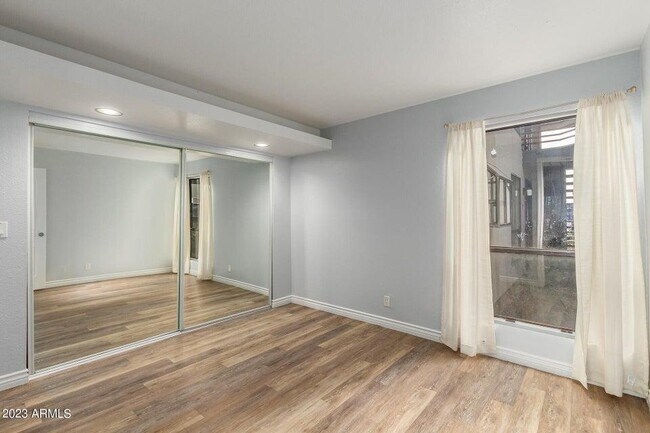 Building Photo - 3434 W Danbury Dr