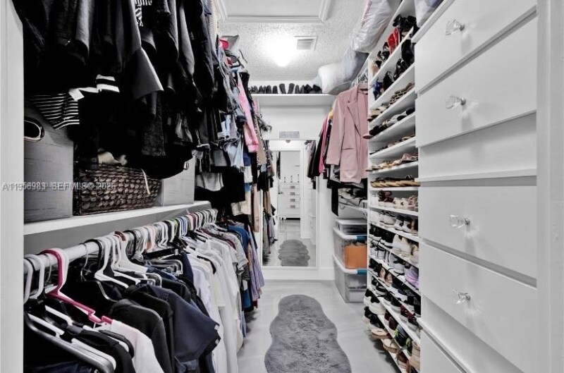 Building Photo - 13721 SW 19th Ave