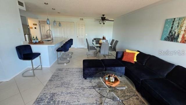 Building Photo - 2400 Feather Sound Dr