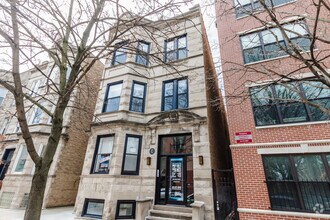 Building Photo - 716 S Laflin St