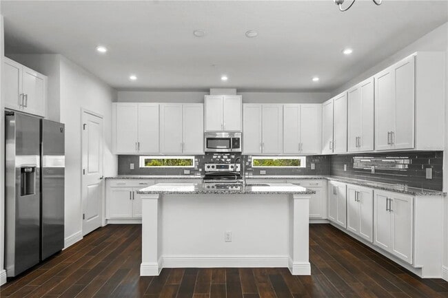 Building Photo - 14259 Kellogg Ave