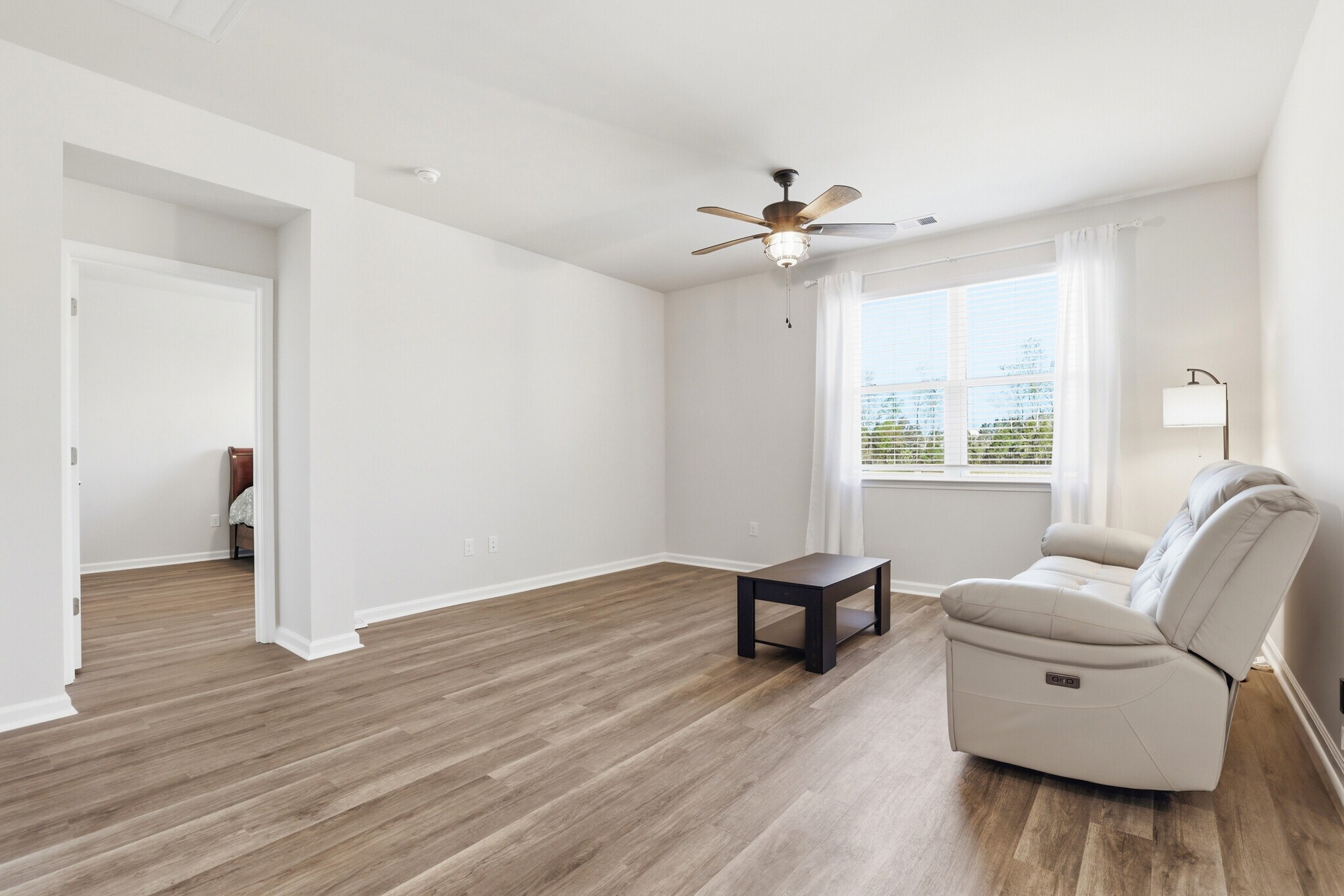 Building Photo - 115 Brooks Dr