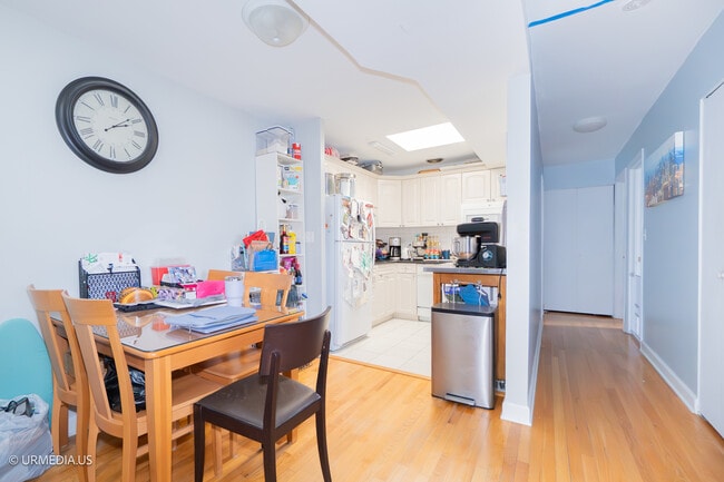 Building Photo - 2201 N Cleveland Ave