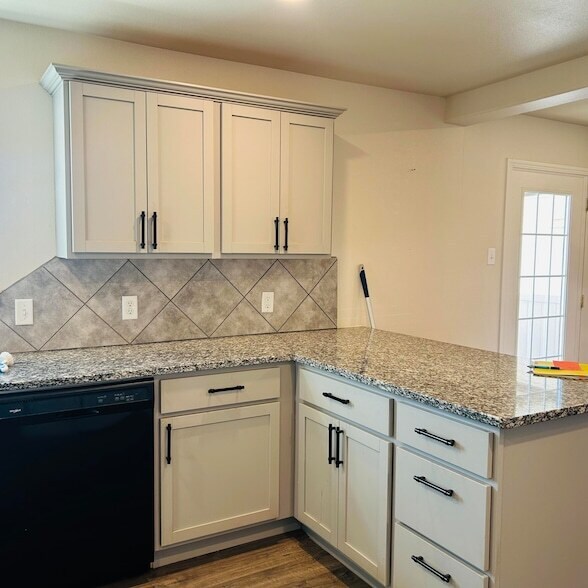 Building Photo - 317 81st St