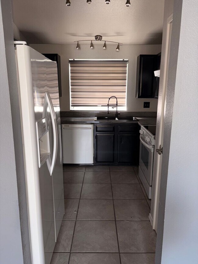 Building Photo - Charming 2-Bedroom Townhouse in Tukwila – Move-In Ready!