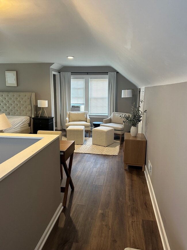 Building Photo - 4207 Alton Rd