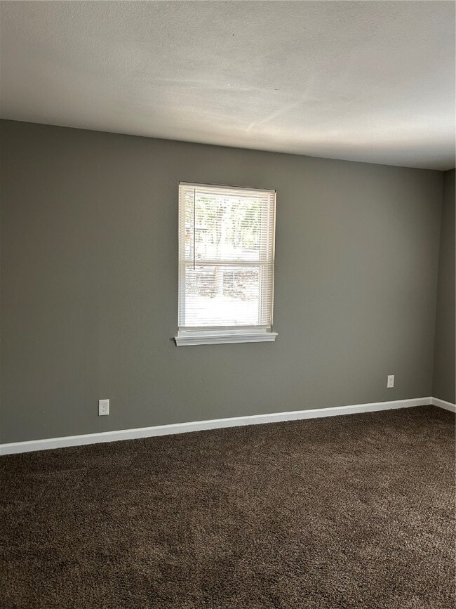Building Photo - 4041 Mabels Ln