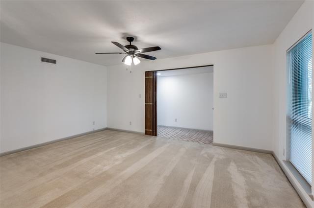 Building Photo - 2214 Grapevine Ln