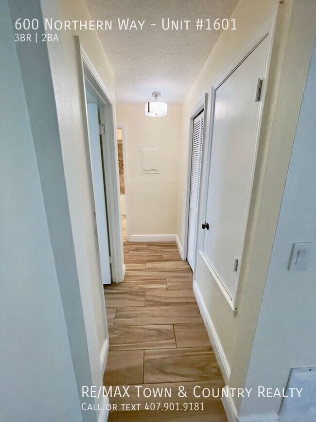 Building Photo - 600 Northern Way