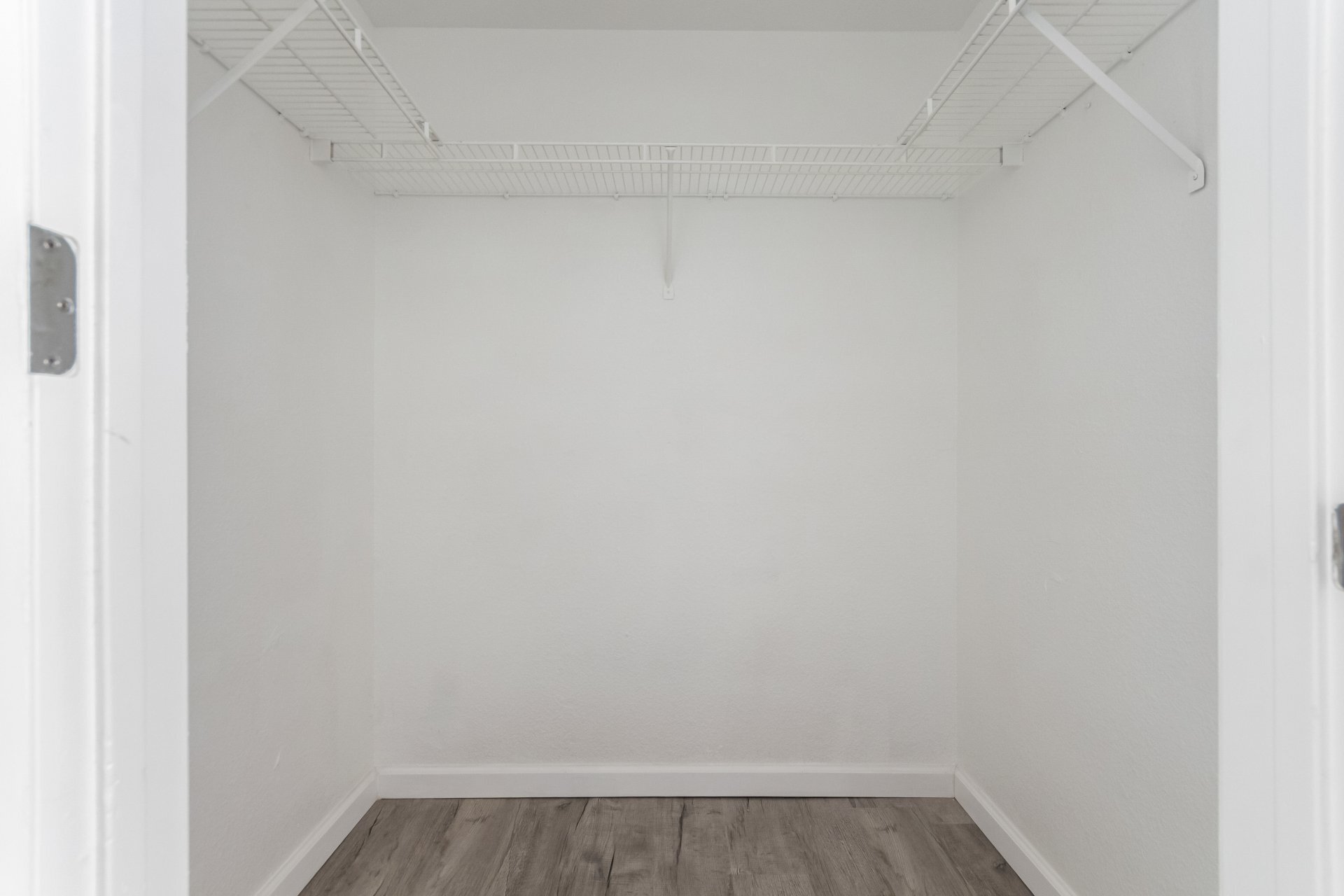 Building Photo - 2110 Los Feliz St