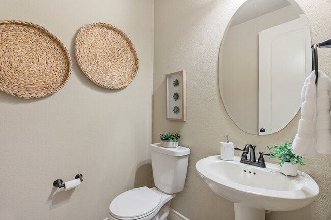 Building Photo - 138 Meadow Run Dr