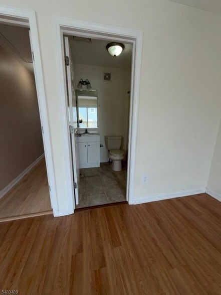 Building Photo - 110-PT112 Redwood Ave