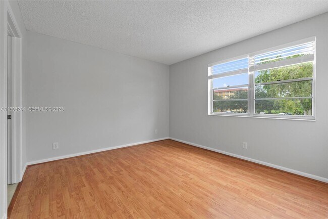 Building Photo - 3586 N University Dr