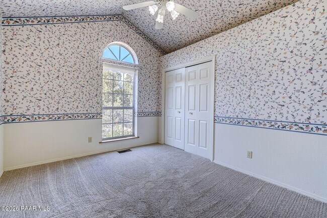 Building Photo - 1957 Forest View