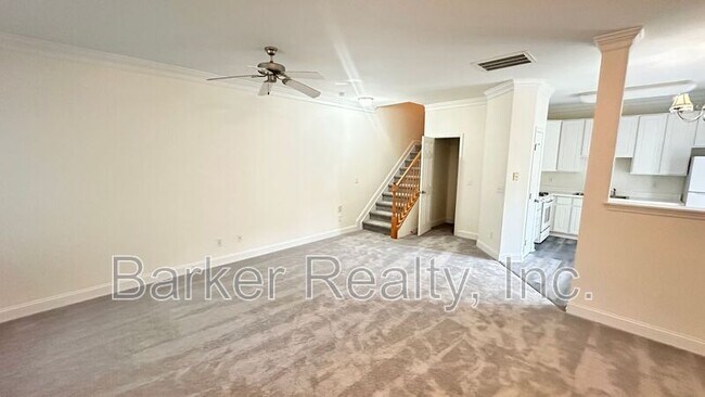 Building Photo - 11731 Mezzanine Dr