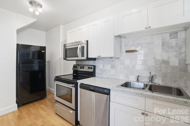 Building Photo - 2120 Kirkwood Ave