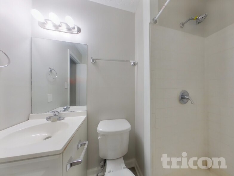 Building Photo - 2395 Wales Dr