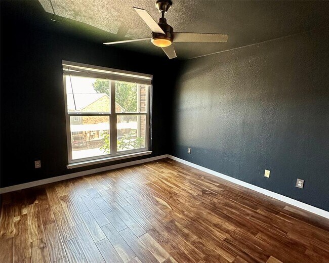 Building Photo - 2018 W Rundberg Ln