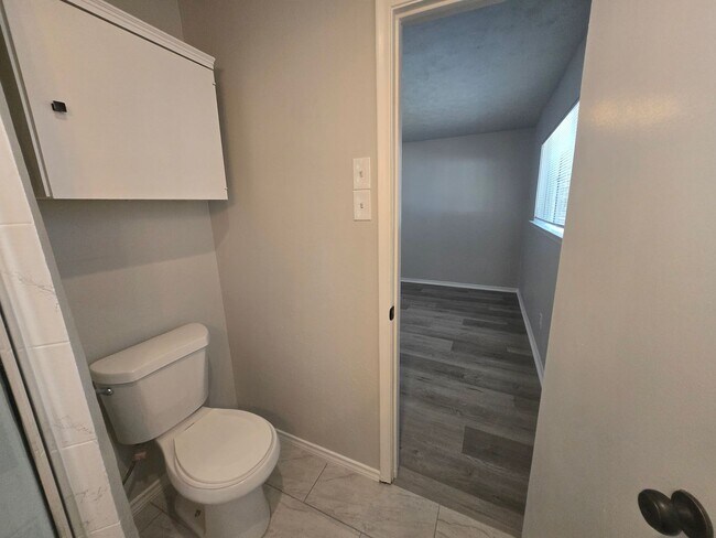 Building Photo - 13439 Blossomheath Ln