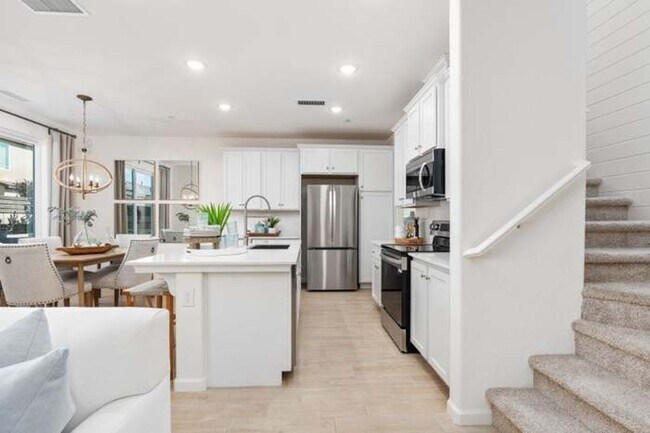 Building Photo - BRAND NEW 3/2.5 WIlson Home near Clovis South