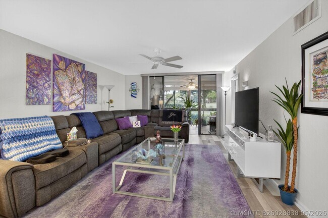 Building Photo - 7254 Clunie Pl