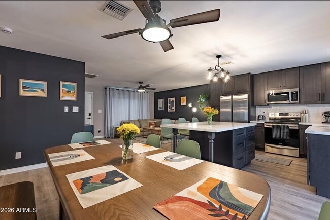 Building Photo - 2506 E Aster Dr