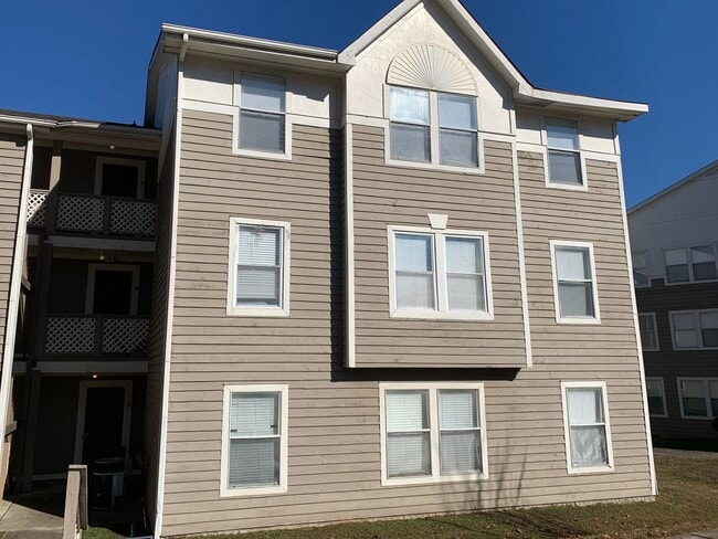 Primary Photo - 1014-4 Woodcreek Drive~Fayetteville NC