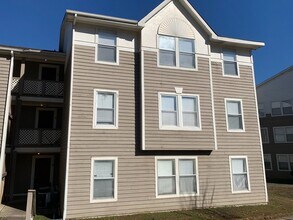 Building Photo - 1014-4 Woodcreek Drive~Fayetteville NC