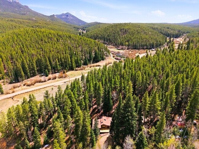 Building Photo - 2299 S Beaver Creek Rd