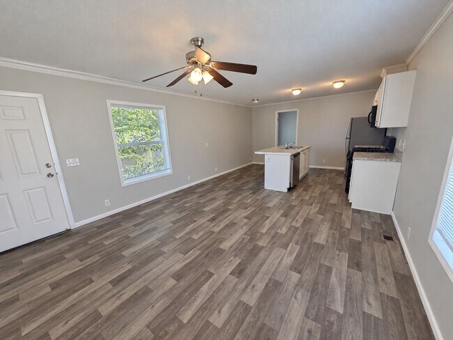 Building Photo - 16 Cardinal Hill Dr