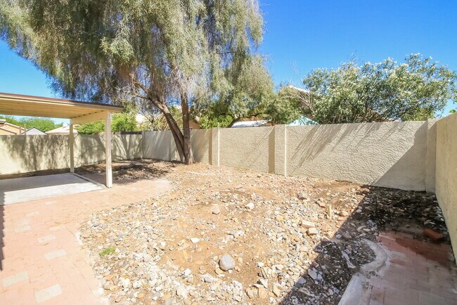 Building Photo - 1866 W 20th Ave